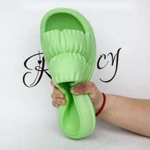 Lade das Bild in den Galerie-Viewer, Cozy Slides Slippers | Non Slide Cloud Sandals | Wolken Sandalen im Puffer Look - [product_type - selley.de