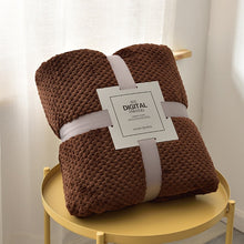 Lade das Bild in den Galerie-Viewer, Kuscheldecke aus Microfaser für dein Schlafzimmer - selley.de