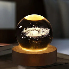 Lade das Bild in den Galerie-Viewer, 3D Galaxy Kristallkugel Lampe | USB-betriebenes Mondlicht - [product_type - selley.de
