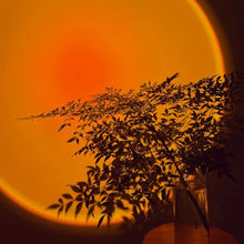 Lade das Bild in den Galerie-Viewer, Trendy TikTok Sunset Lampe - der neueste Hype - selley.de

